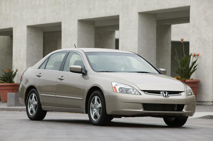 Honda Accord Hybrid America 2005 года  (фото 18 из 69)